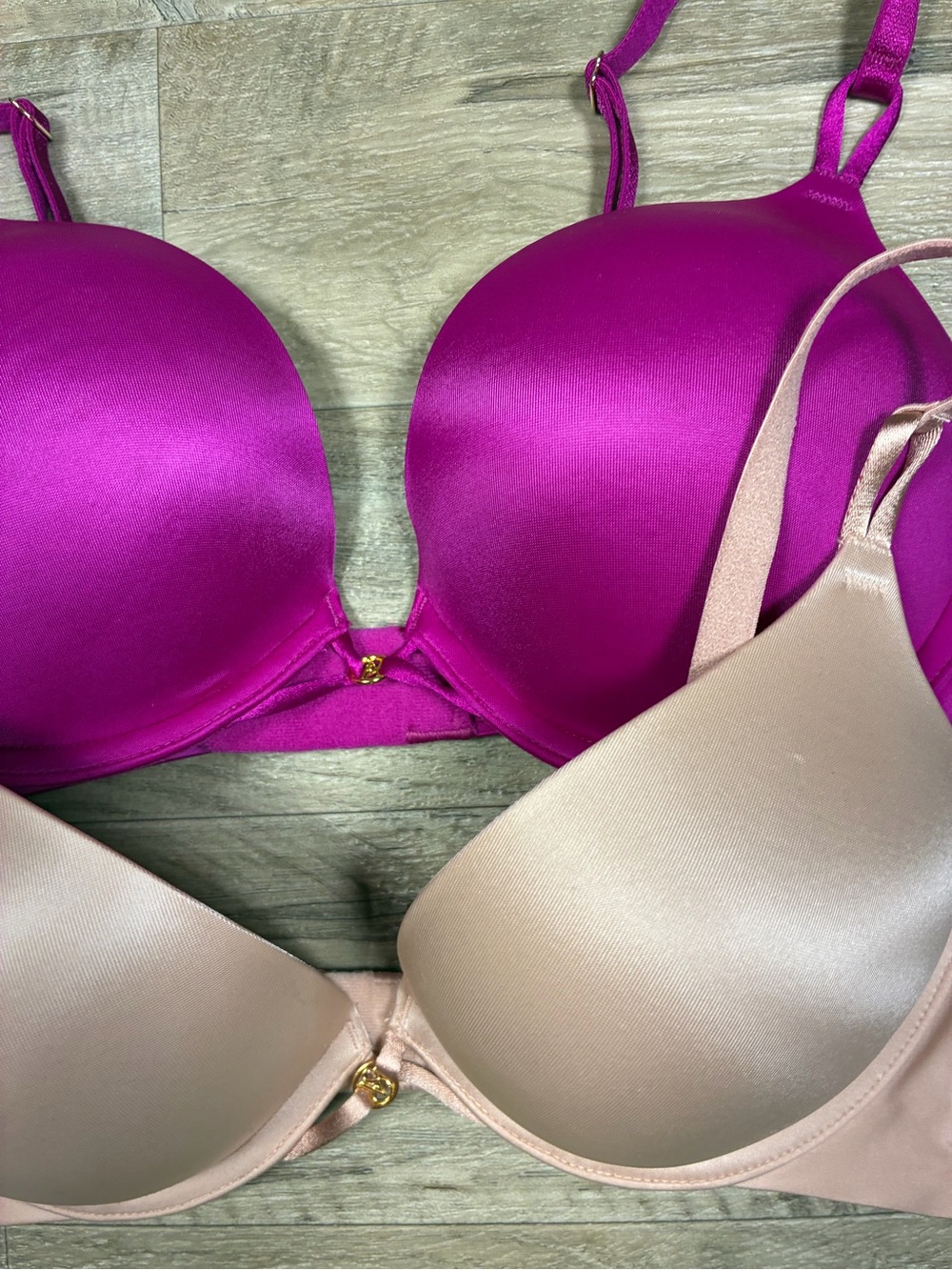 Victoria Secret 2 Satin Bombshell Push Up Plunge Bras - Picture 4 of 14